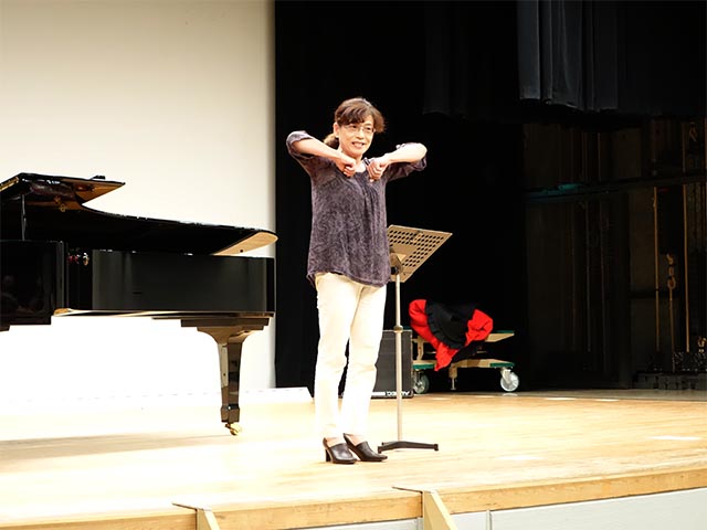 藤本先生の柔軟体操