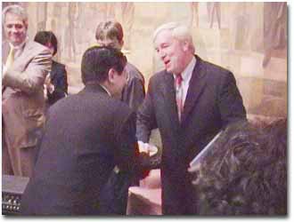 桜井市長とマッグリン市長