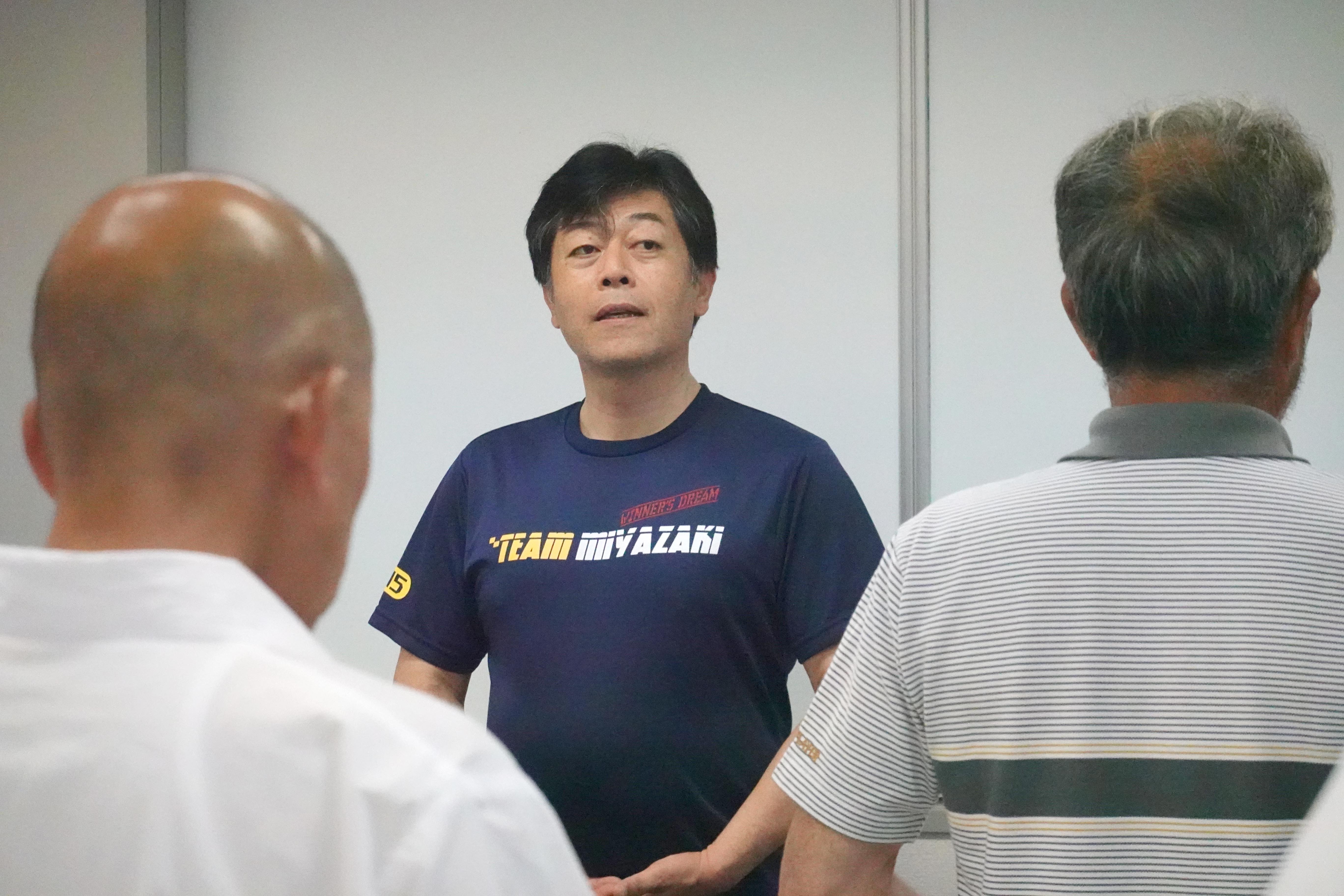 柳田先生の発声練習